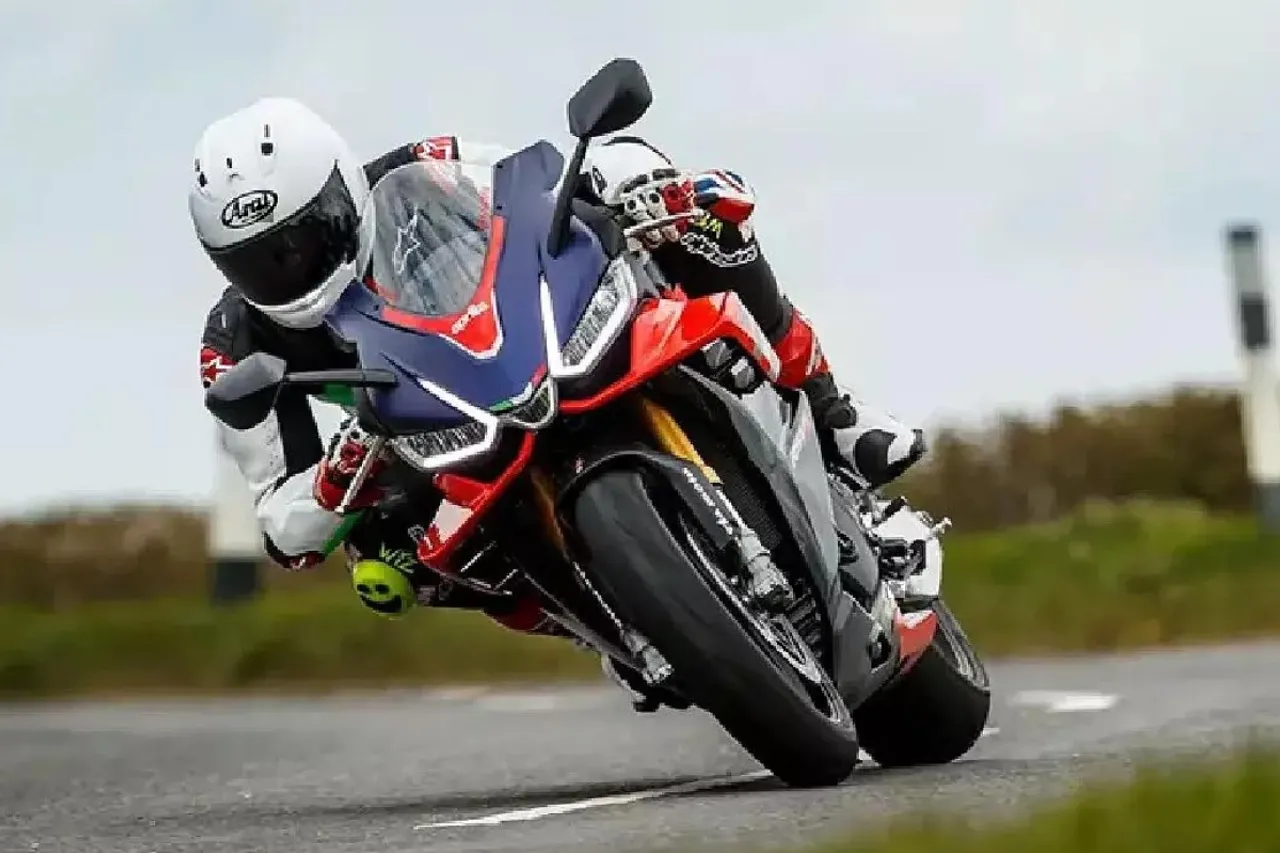 Aprilla RSV4