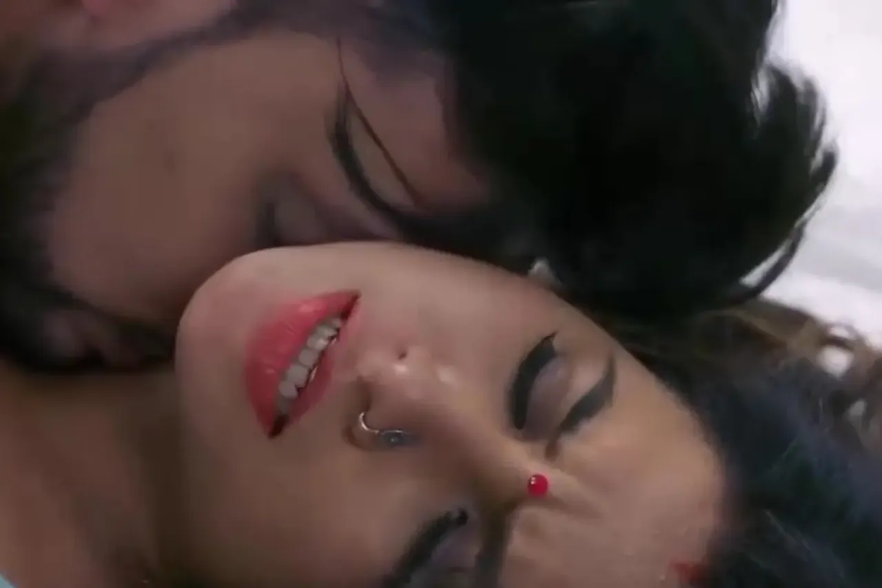 Riti Riwaz Wife On Rent on ULLU