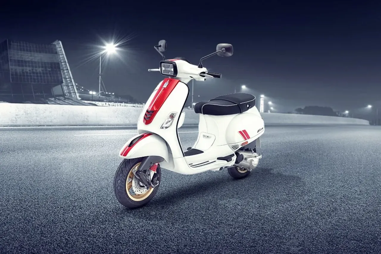 Vespa SXL 150 Scooter