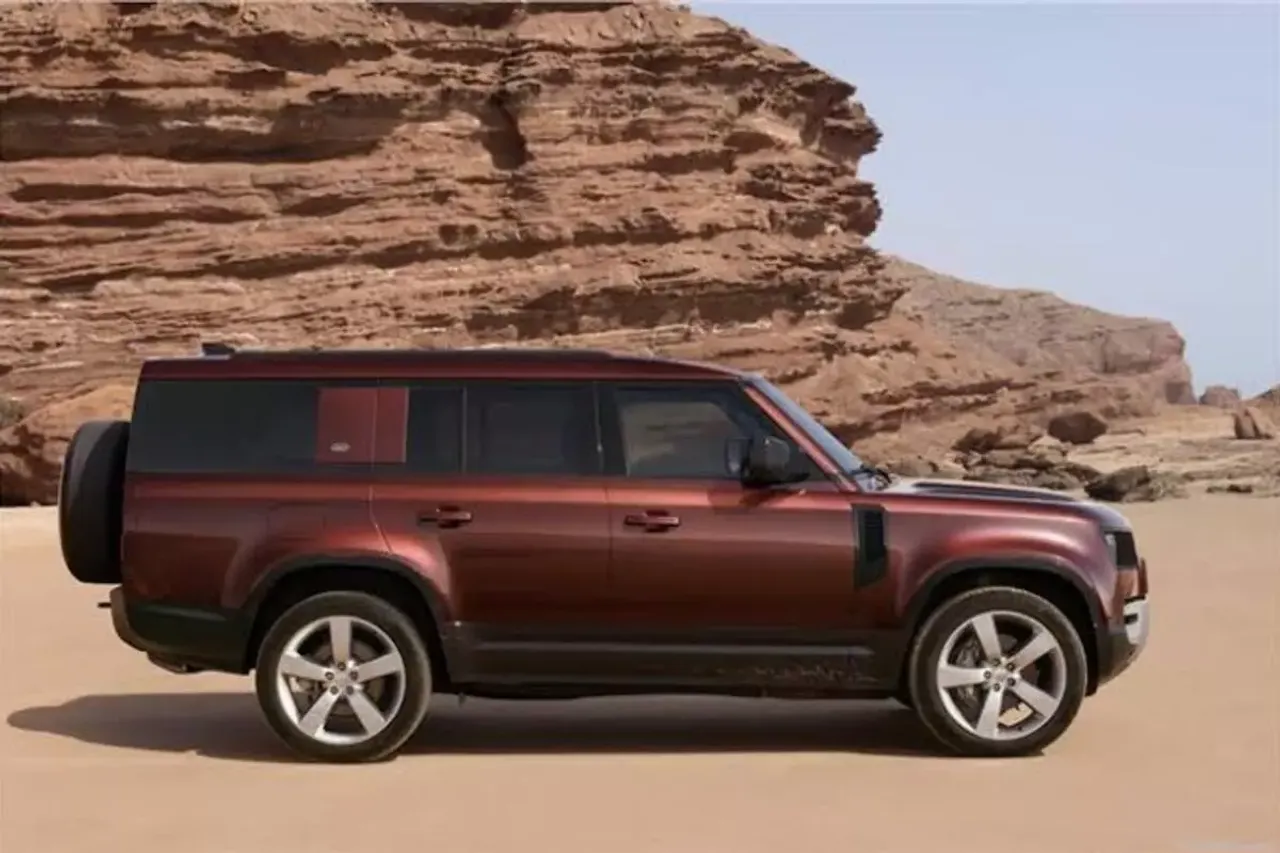 Land Rover Defender 130