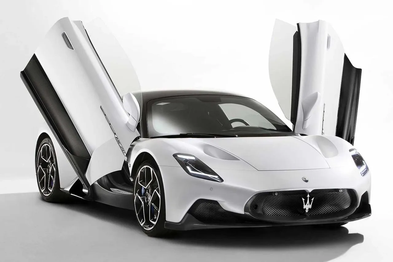 Maserati MC20