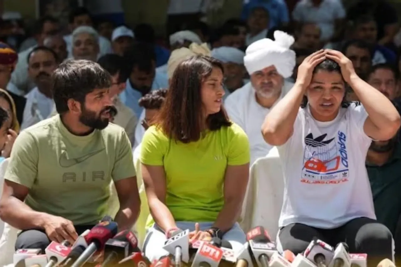 Wrestlers protest