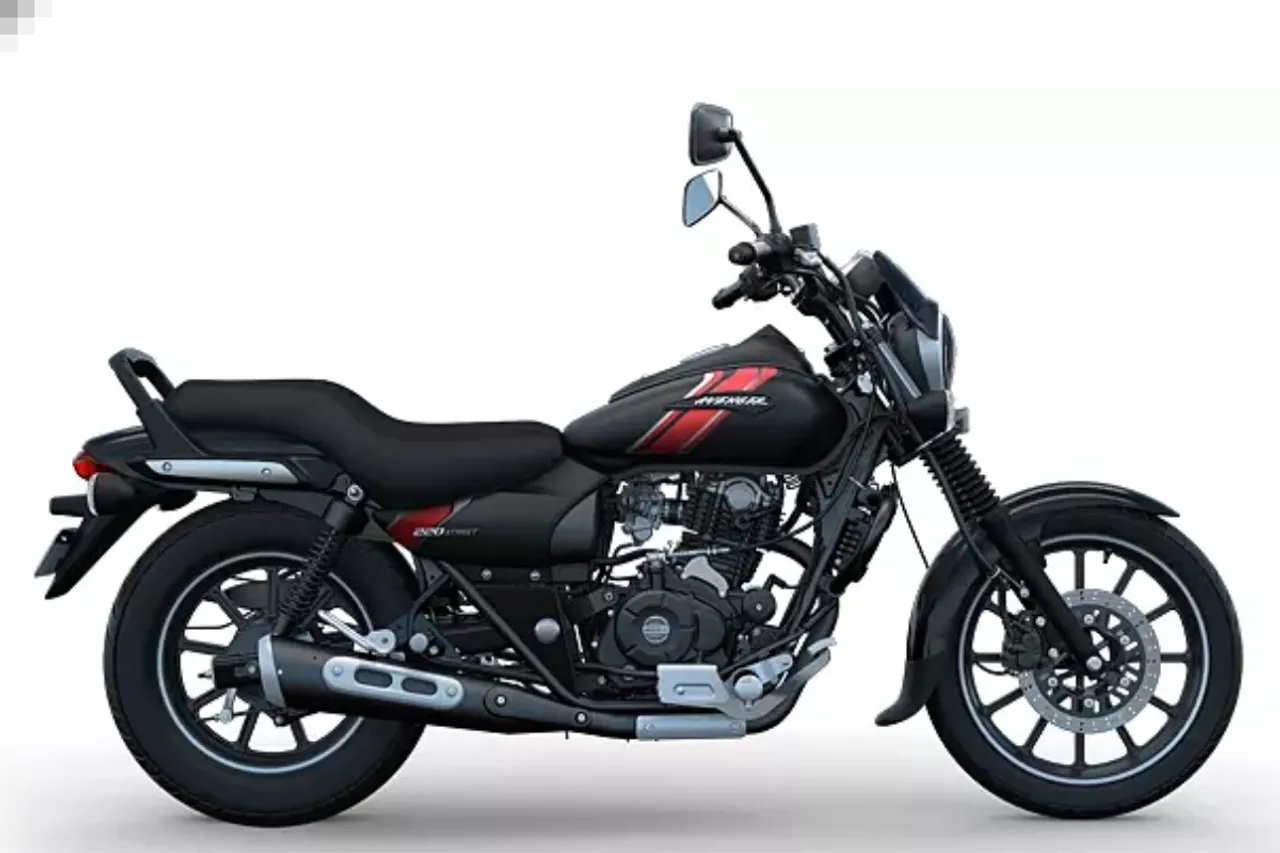Bajaj Avenger 220 Street
