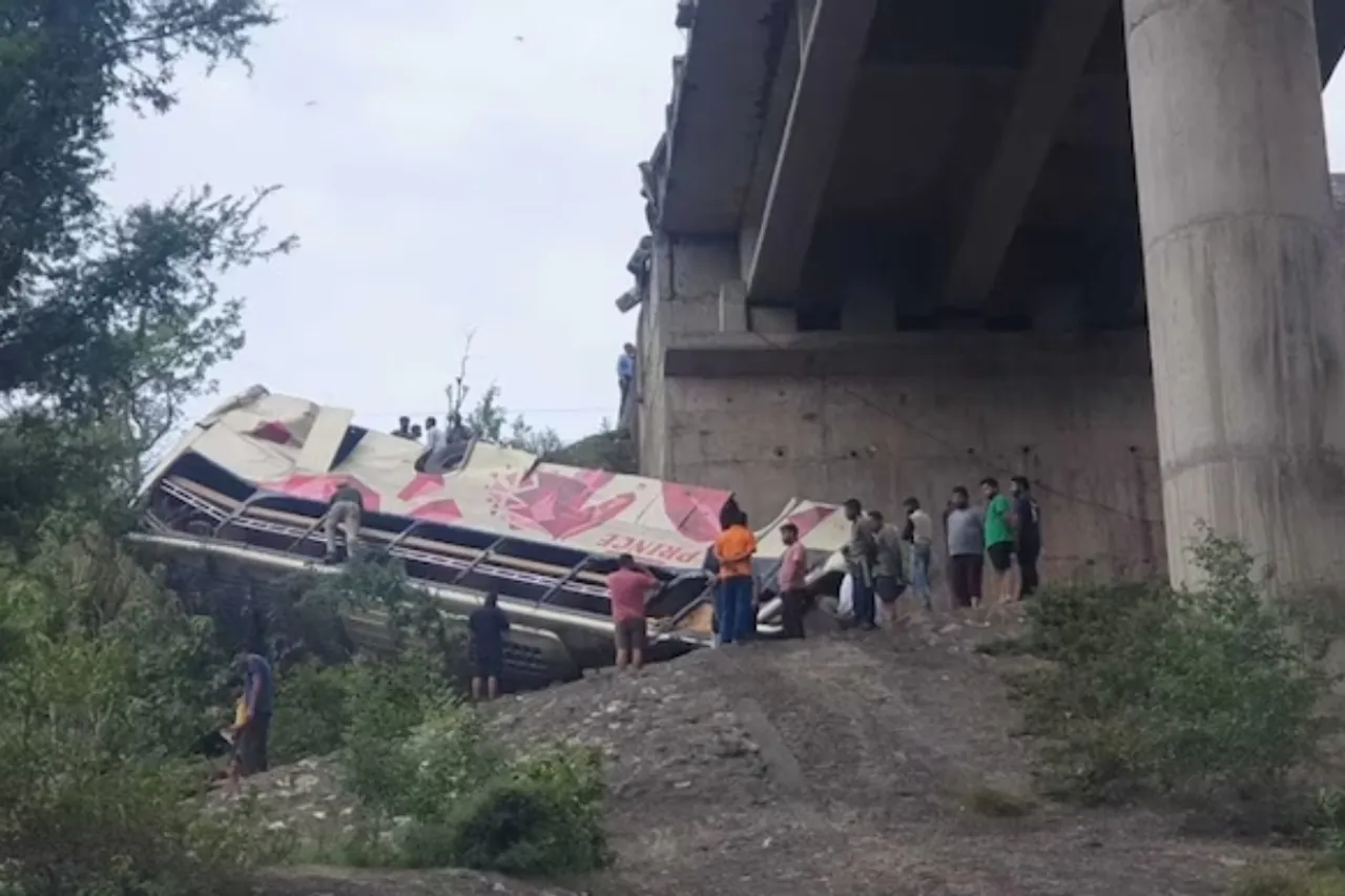 10 killed