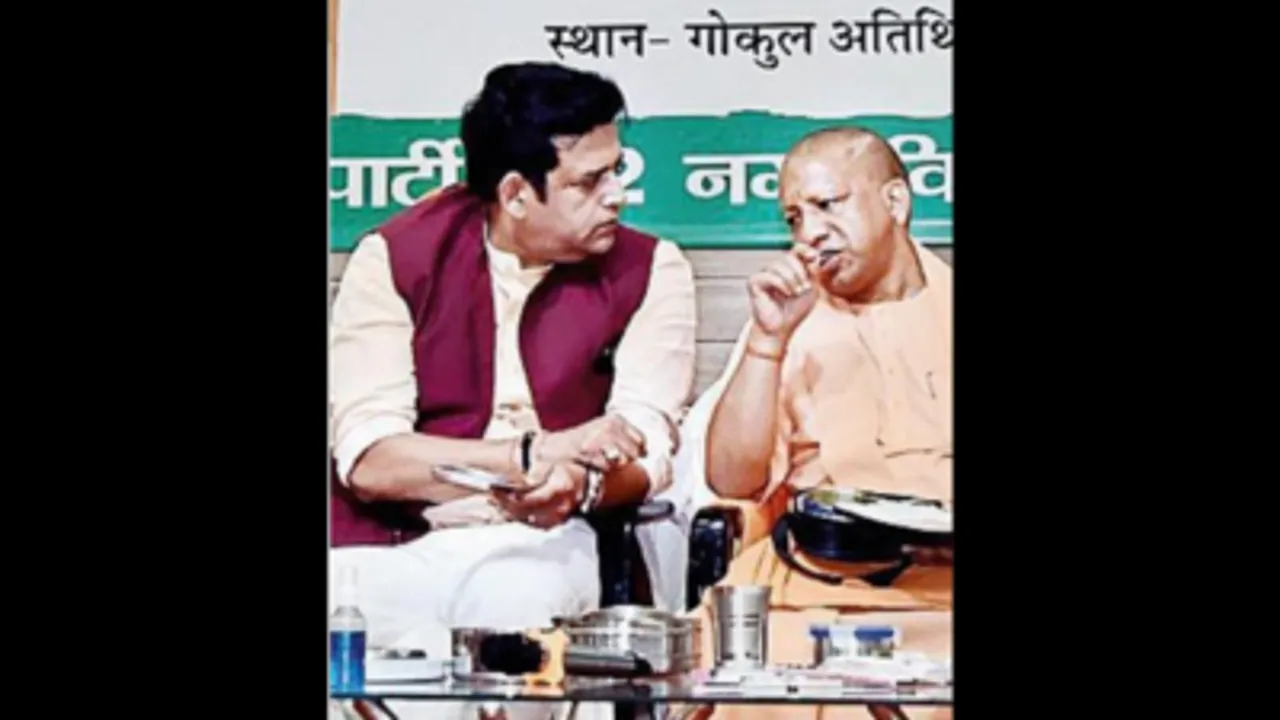 Tiffin par charcha