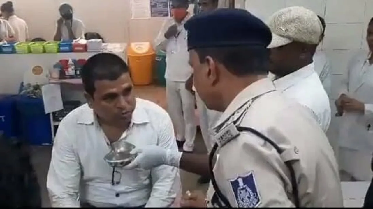 Video: Madhya Pradesh patwari caught taking bribe, swallows currency notes