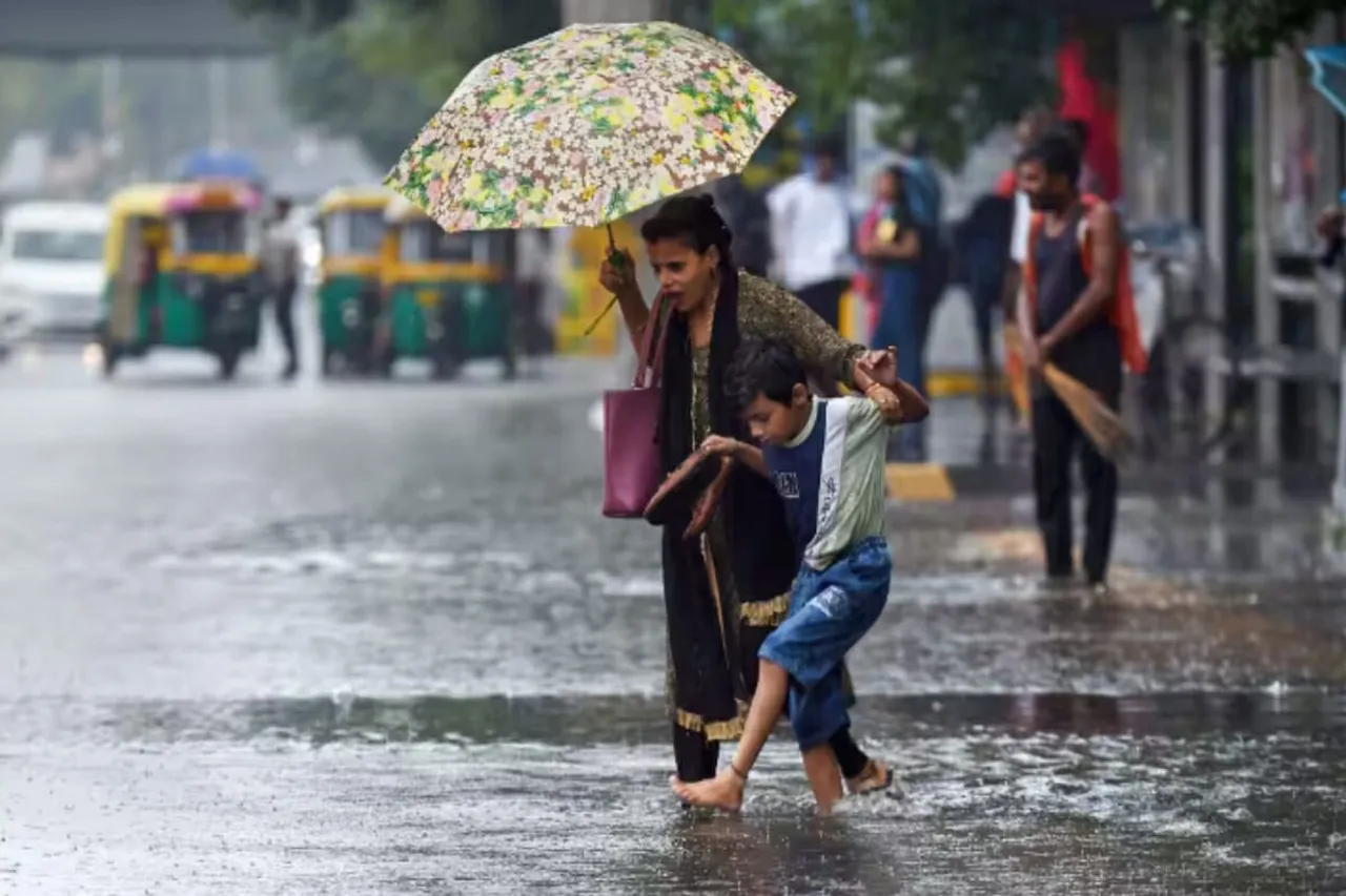 Delhi Weather Updates