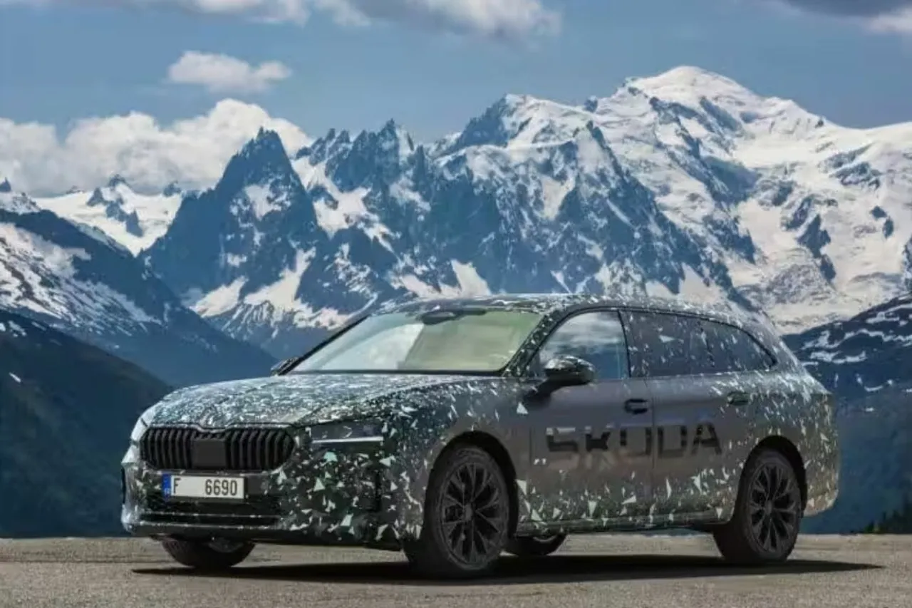 Fourth Generation Skoda Superb