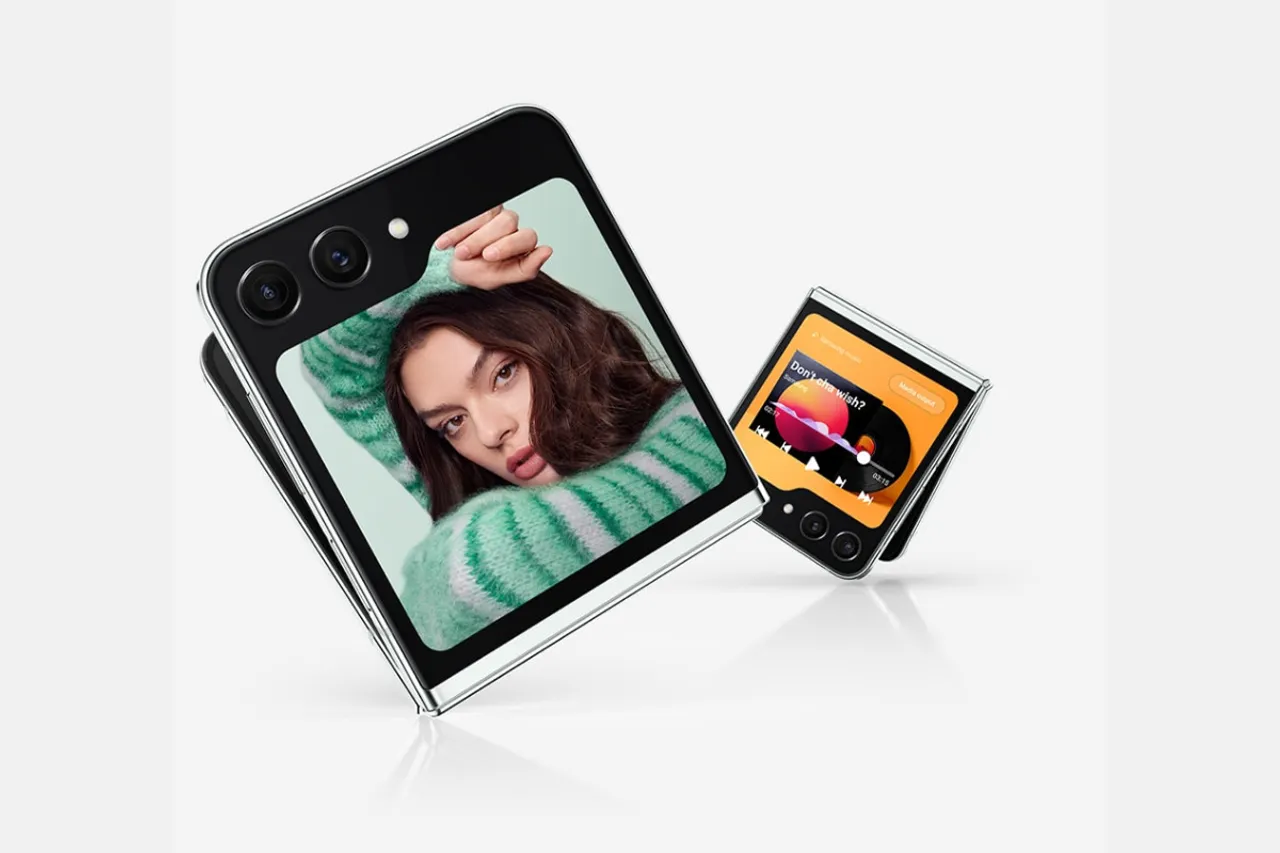 Top 3 Best Foldable Smartphones