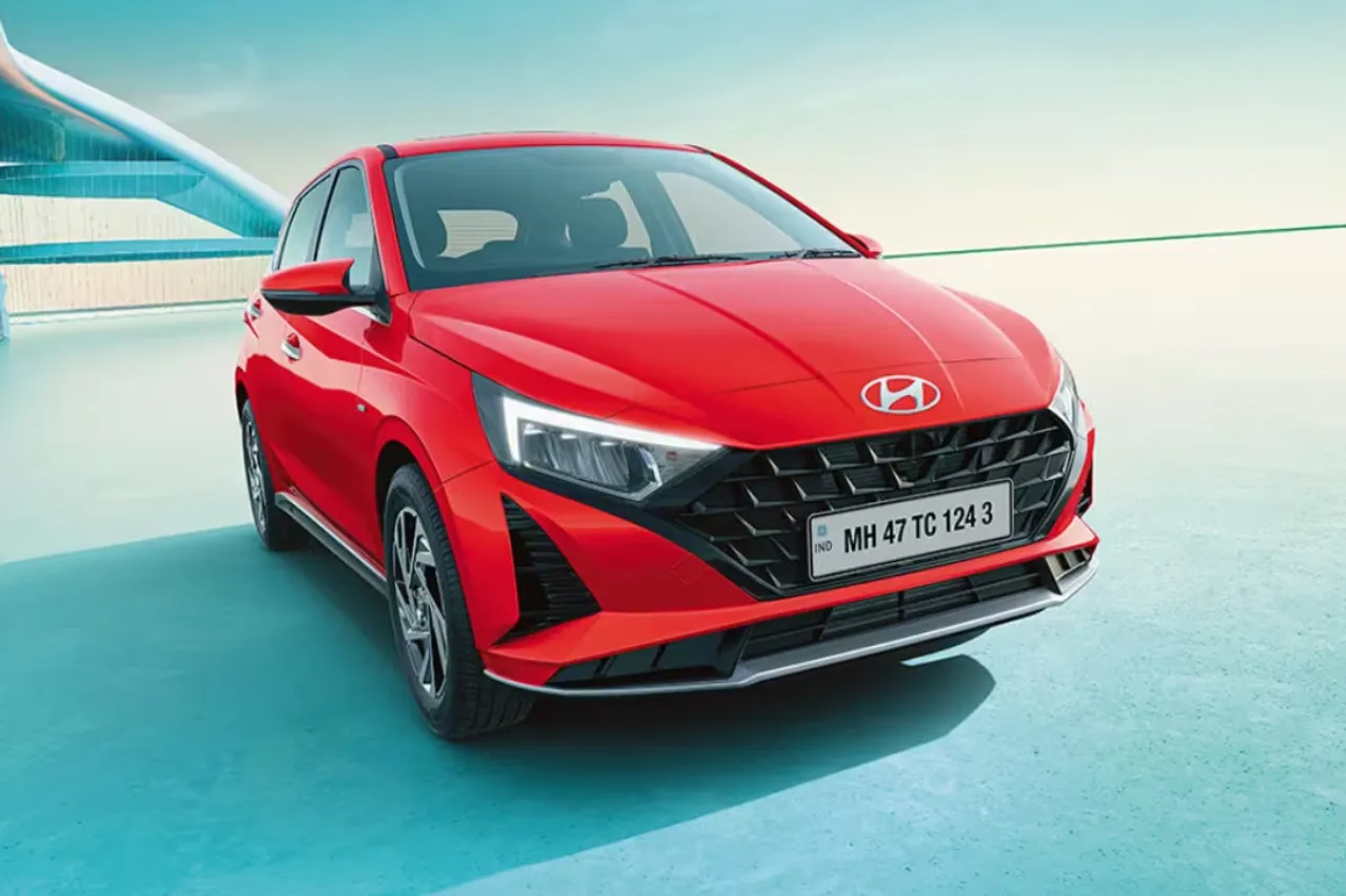 Hyundai i20 Facelift vs Old Model