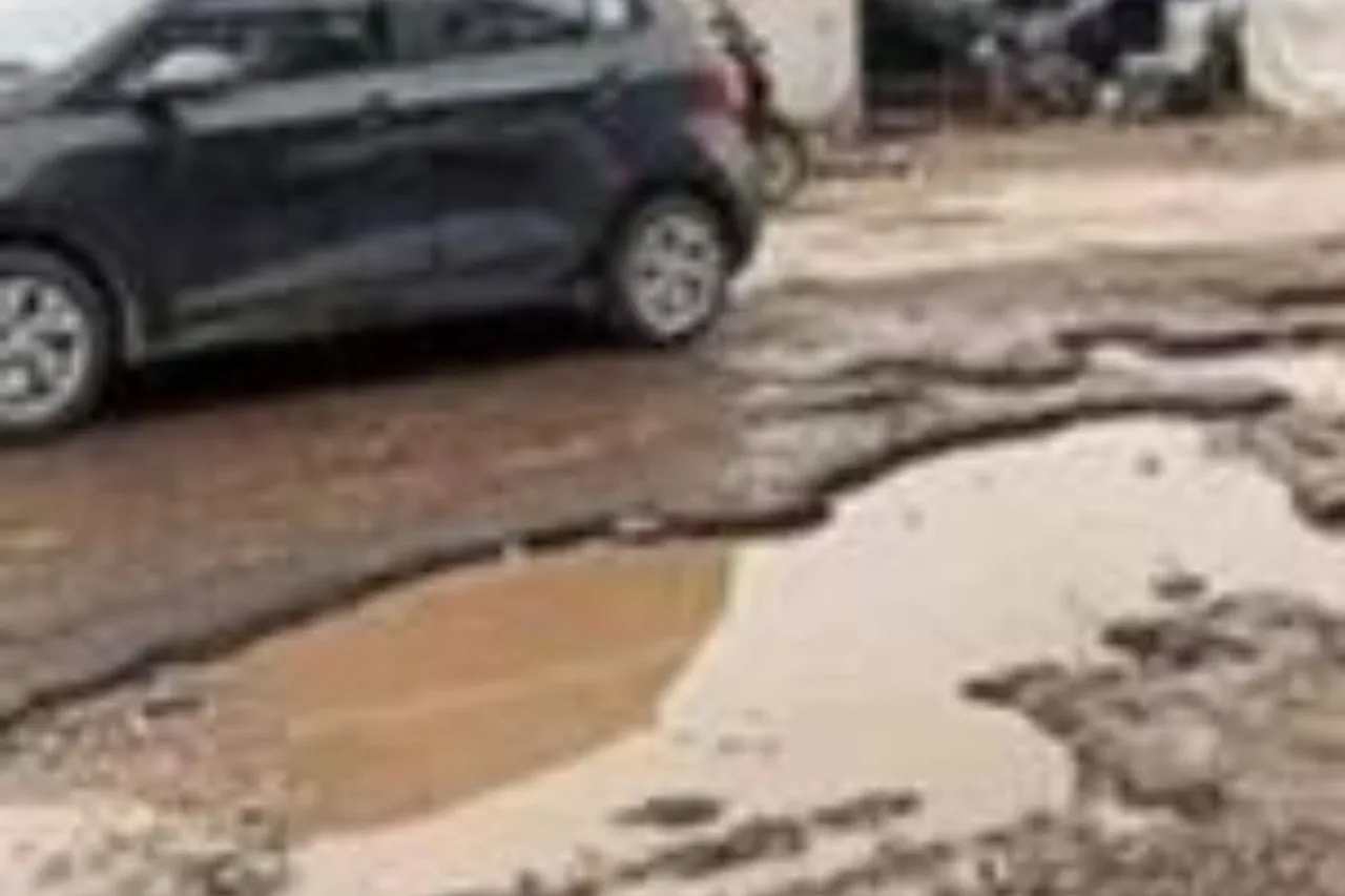 Dehradun News: PWD to fix all Potholes in two months, check details