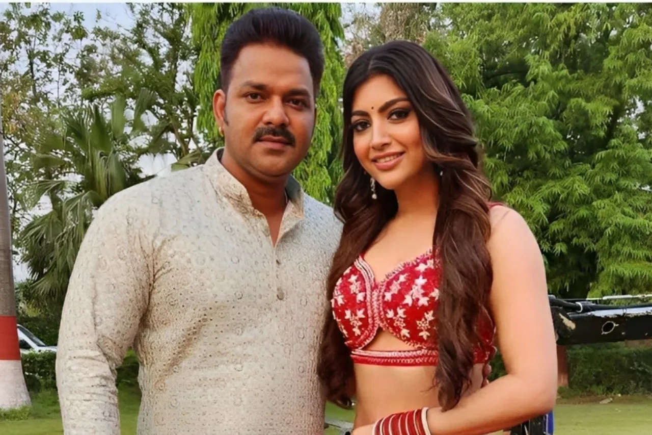 Pawan Singh and Akanksha Puri