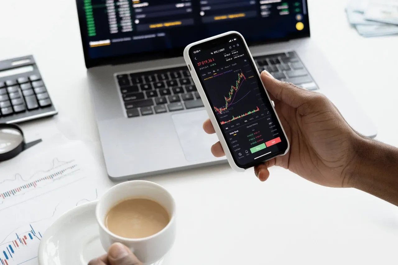 Aptech Ltd Share