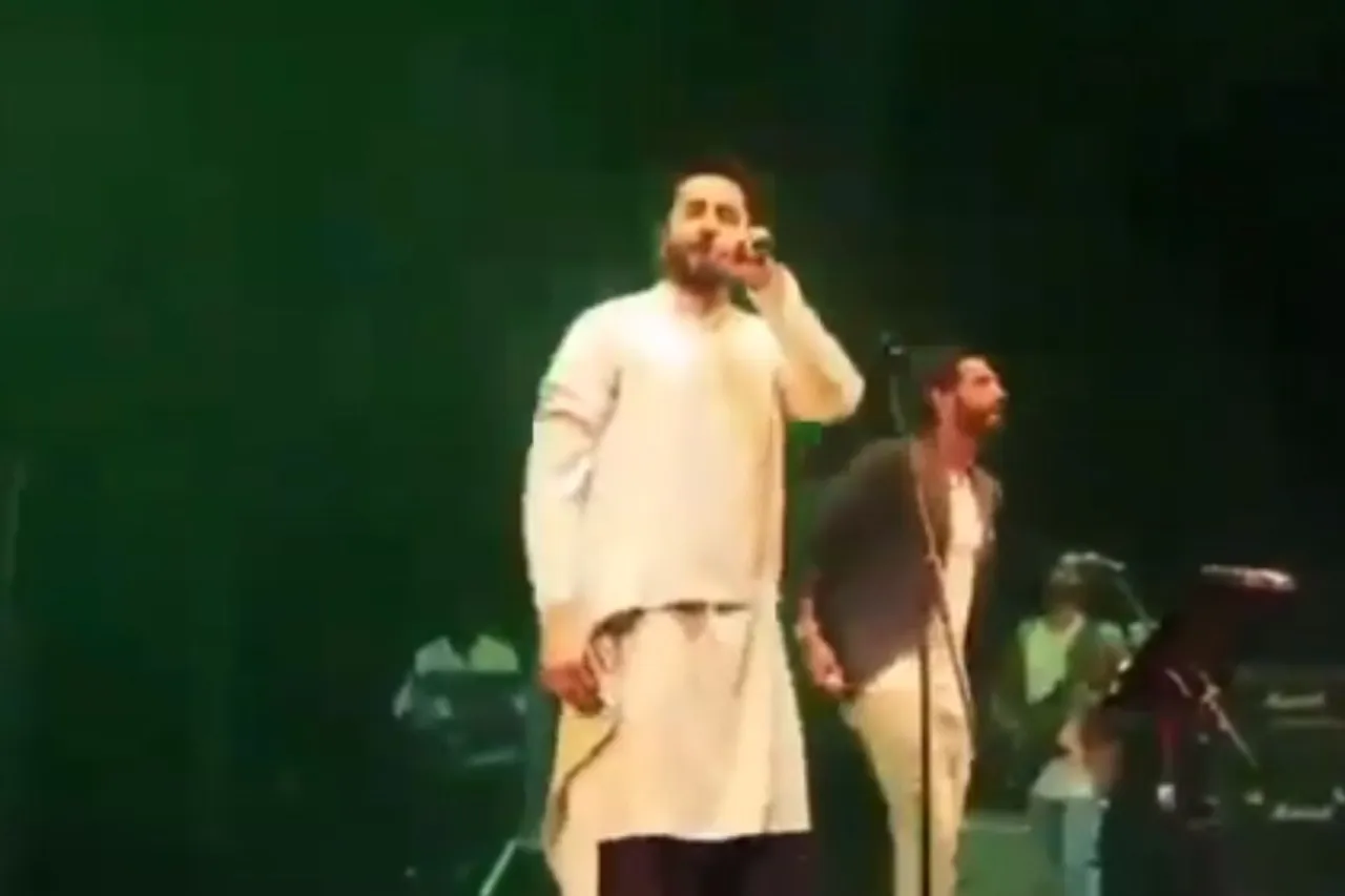 Viral Video: Ayushmann Khurrana Severely Trolled for singing 'Dil Dil Pakistan;' Netizens Lambast Him Left Right and Centre