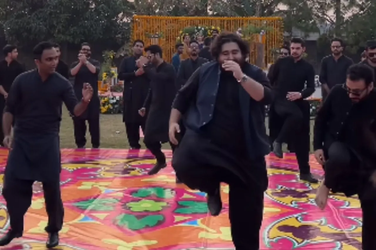 Pakistani Dance Viral Video