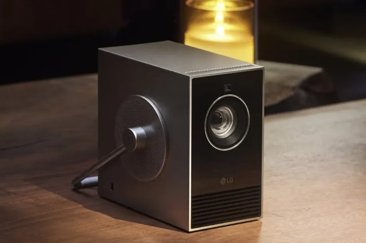 LG CineBeam Q