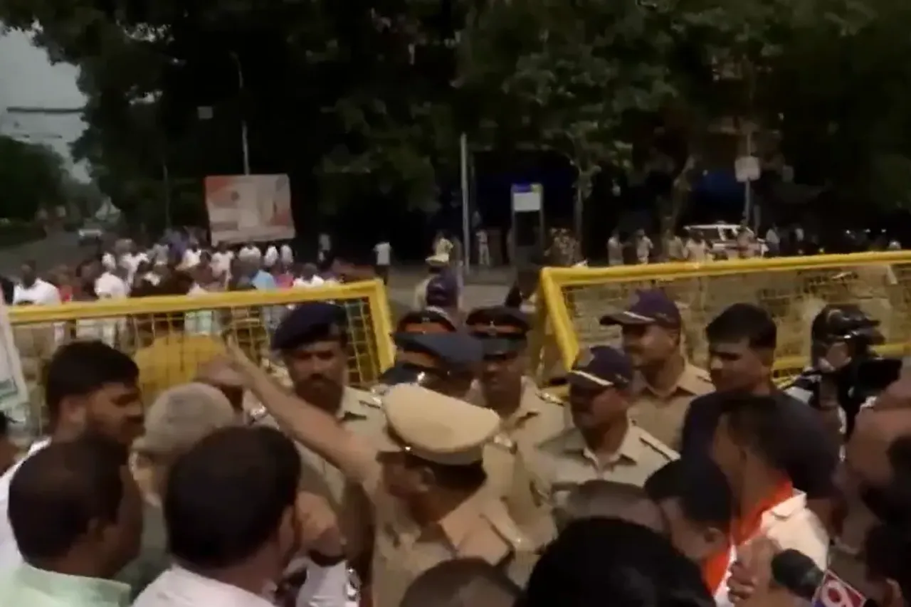 MVA Protest in Mumbai