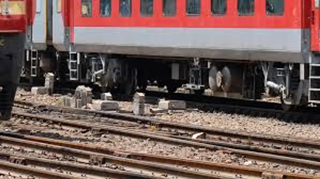 Indore Jabalpur Overnight Express Accident
