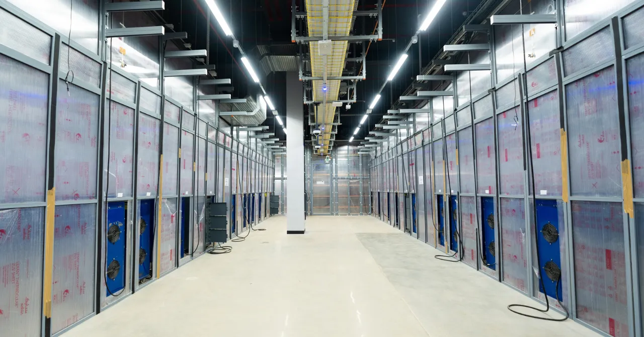 Equinix CN1