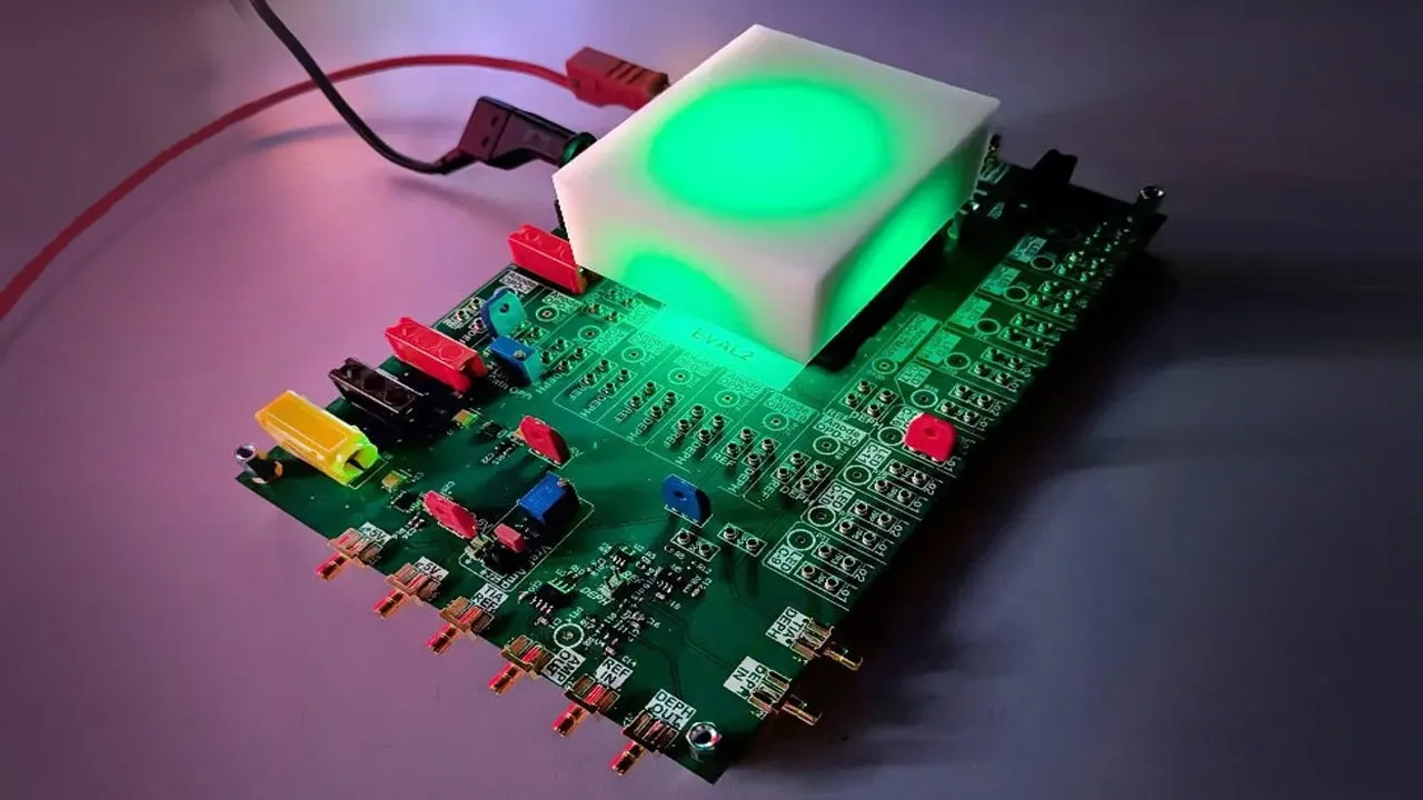 CEA-Leti-demos-combined-microLED
