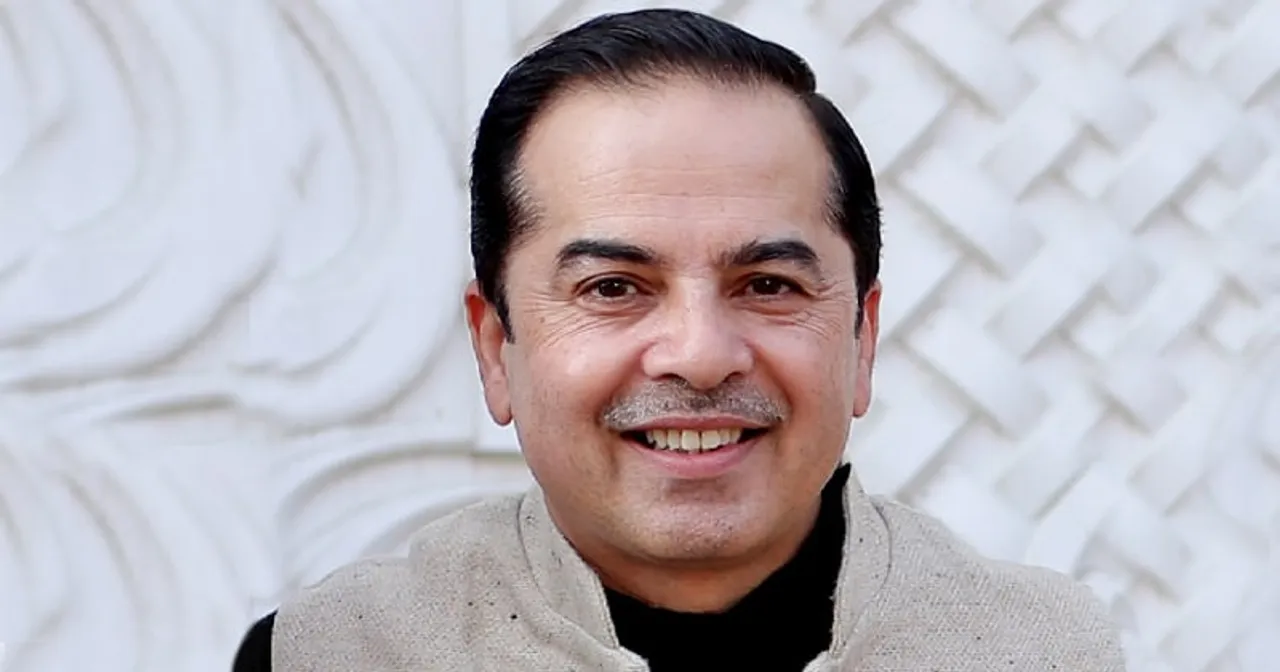 Dr Maneek Kumar
