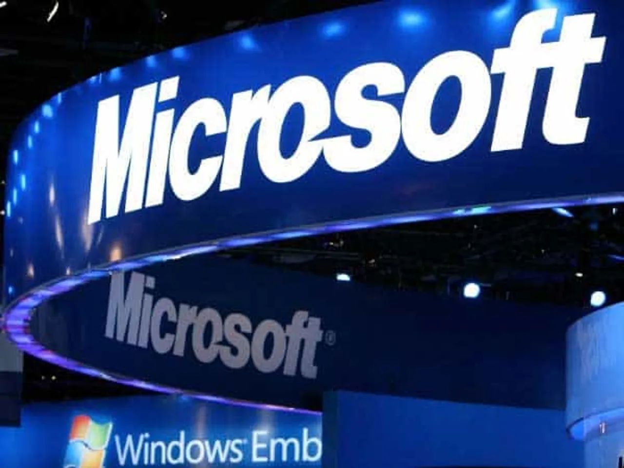 all eyes on windows