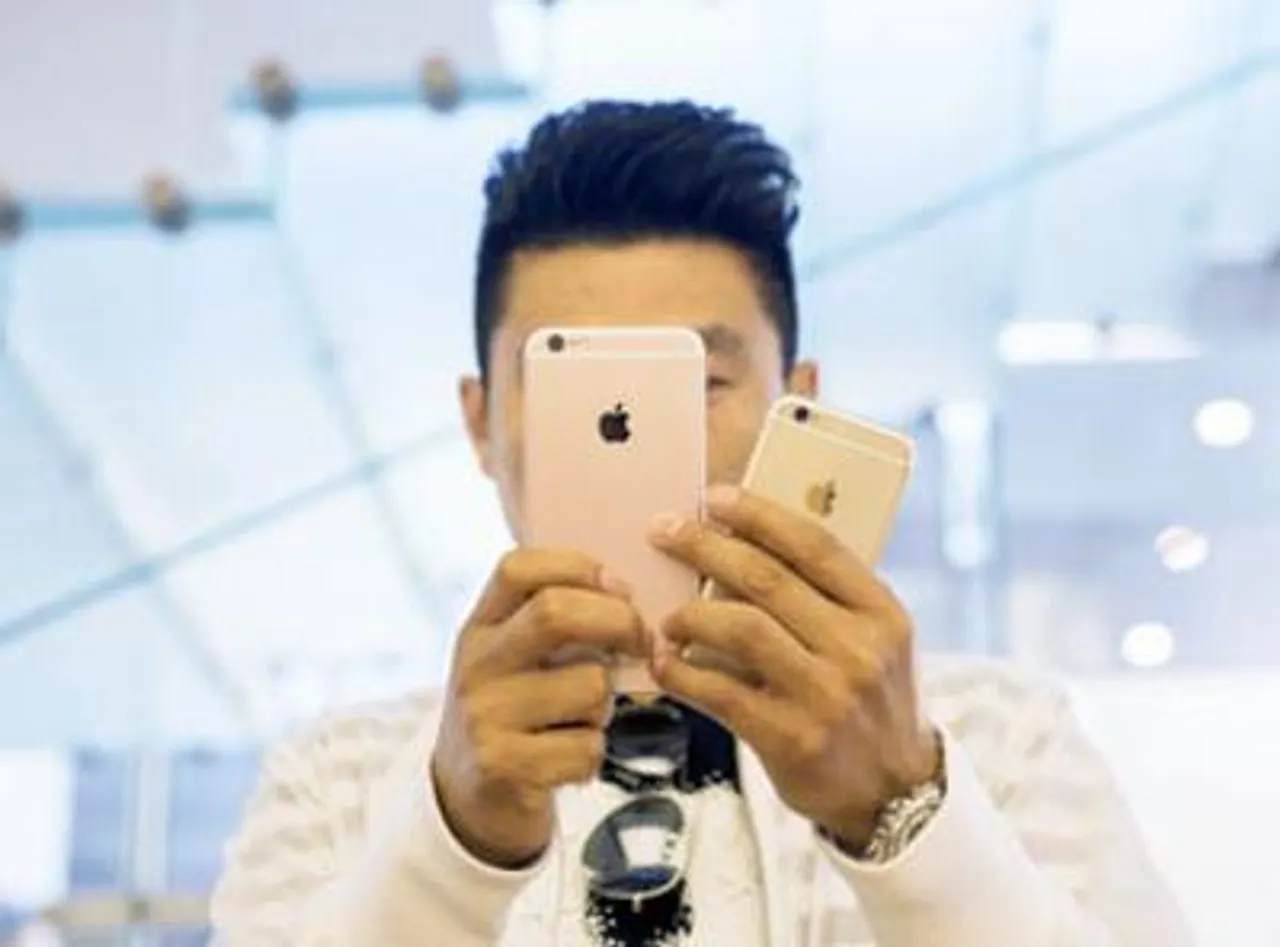 Apple set to launch cheaper iPhone on March 21