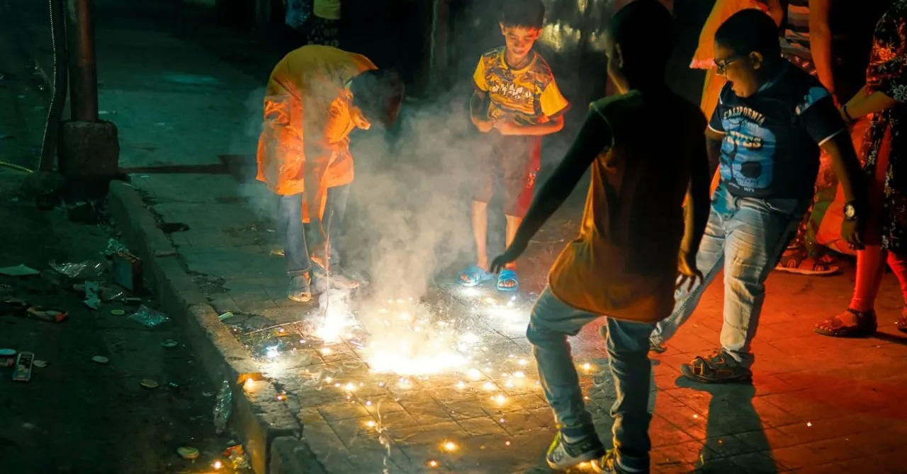 crackers kids diwali