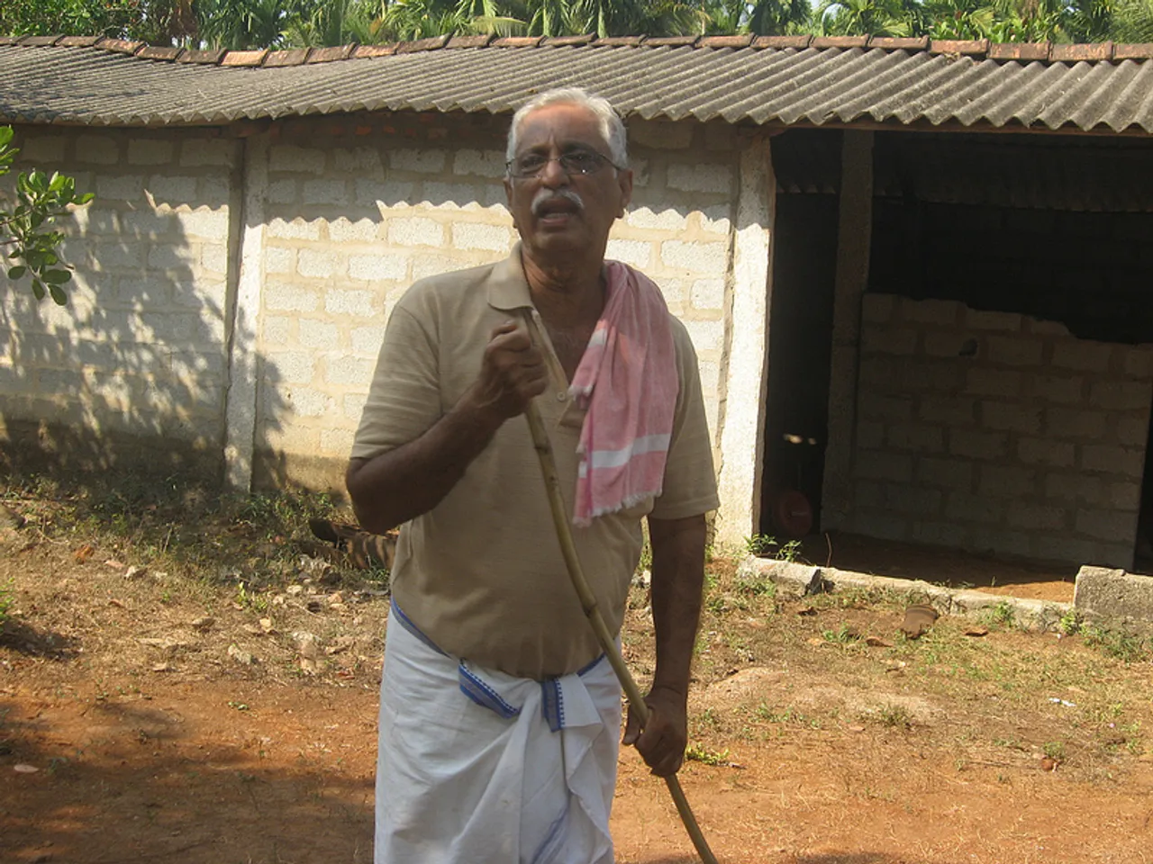 How Did A Commerce Ex-lecturer Convert 25 Acres of Barren Land Into A Lush Green Farm?