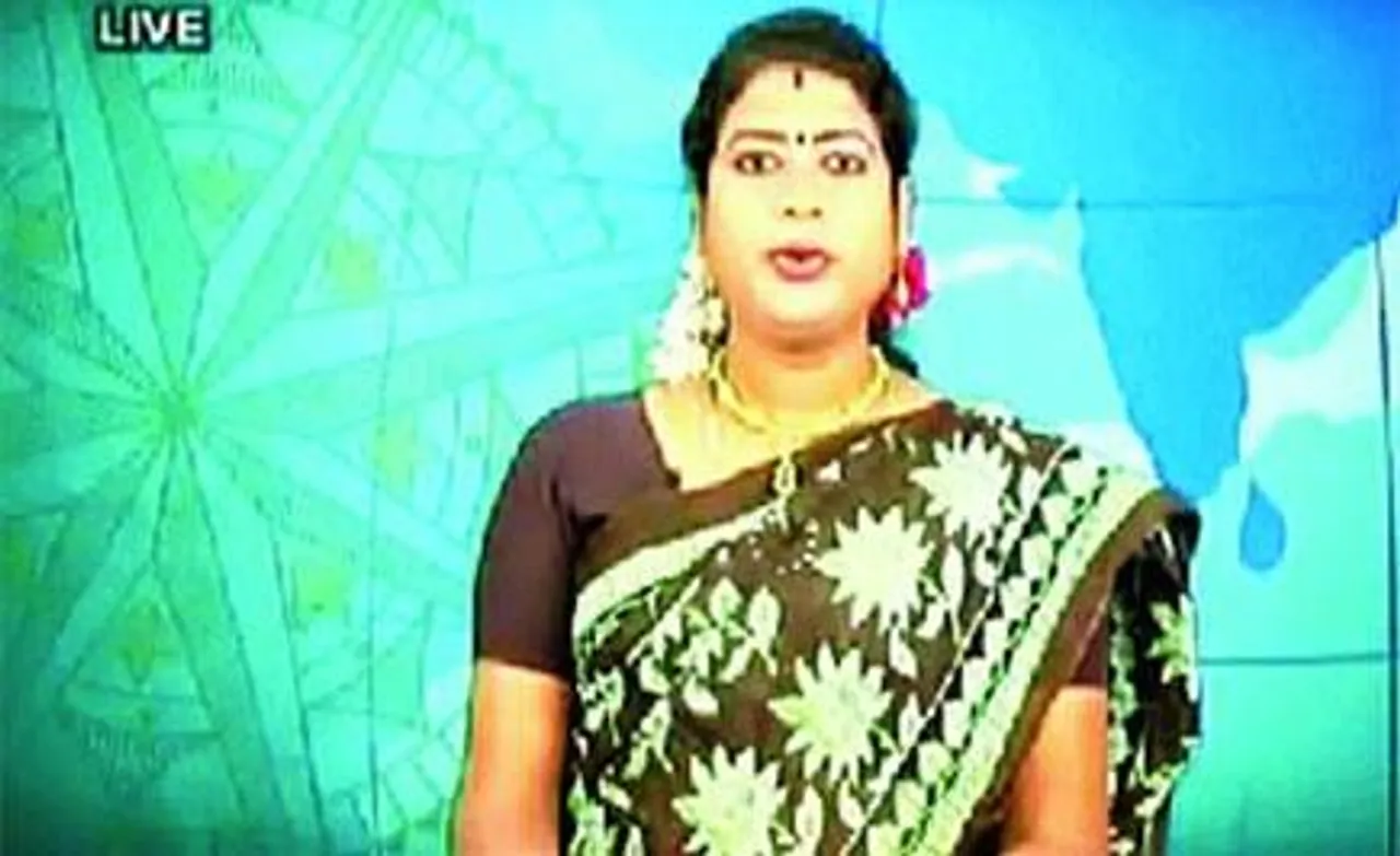 Introducing Padmini Prakash, India's First Transgender Television News Anchor