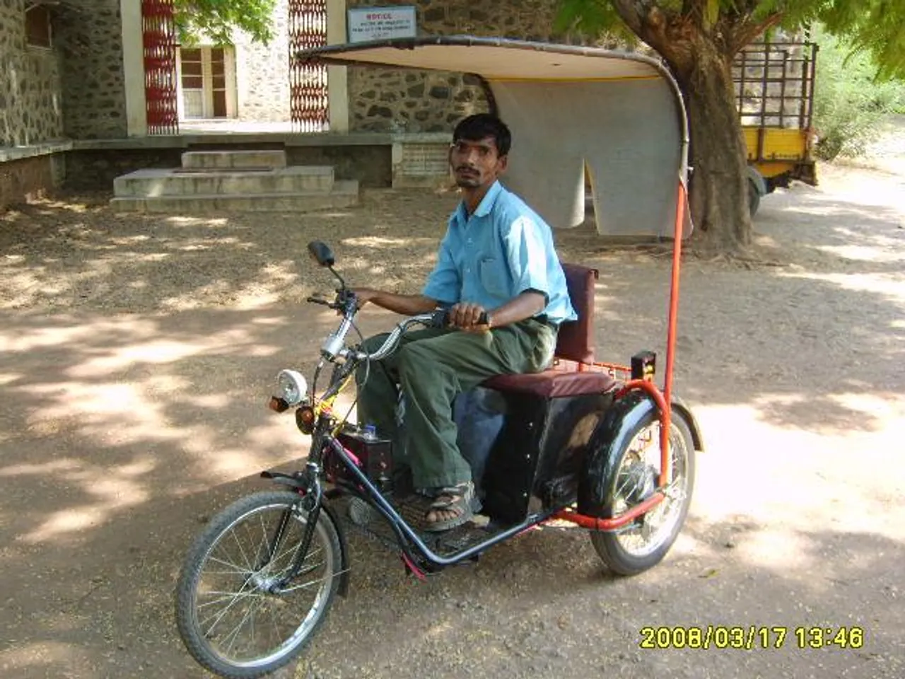 #Innovation: These Amazing Modified Cycle Rickshaws Are Making The Task Easier For Rickshaw Pullers