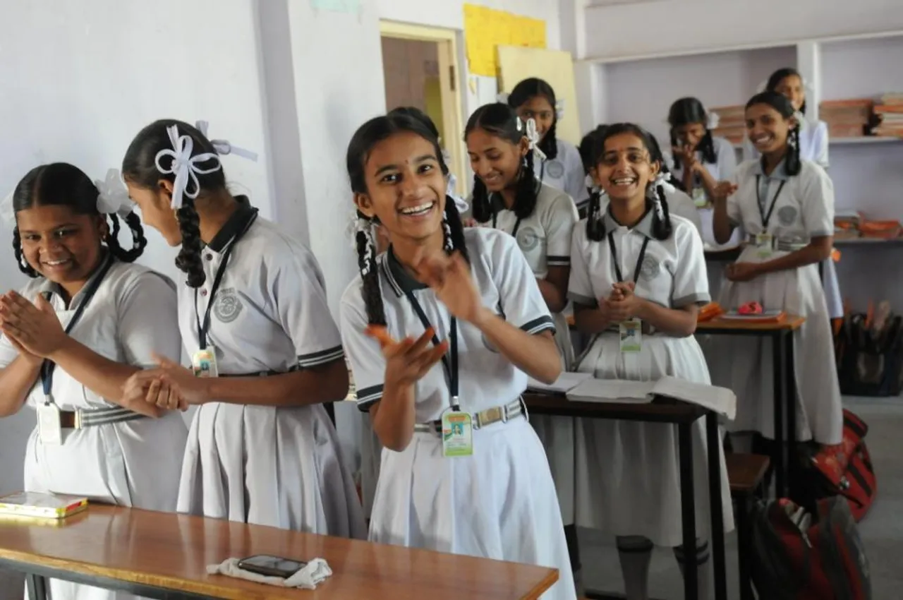 This Team Is Changing The Lives Of Adolescent Girls In Rural India In Just 15 Days