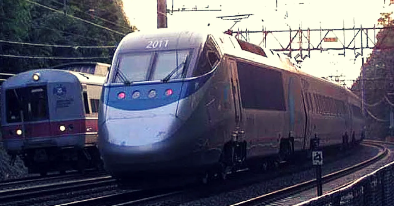 10 Interesting Facts about India's Fastest Train - Gatimaan Express