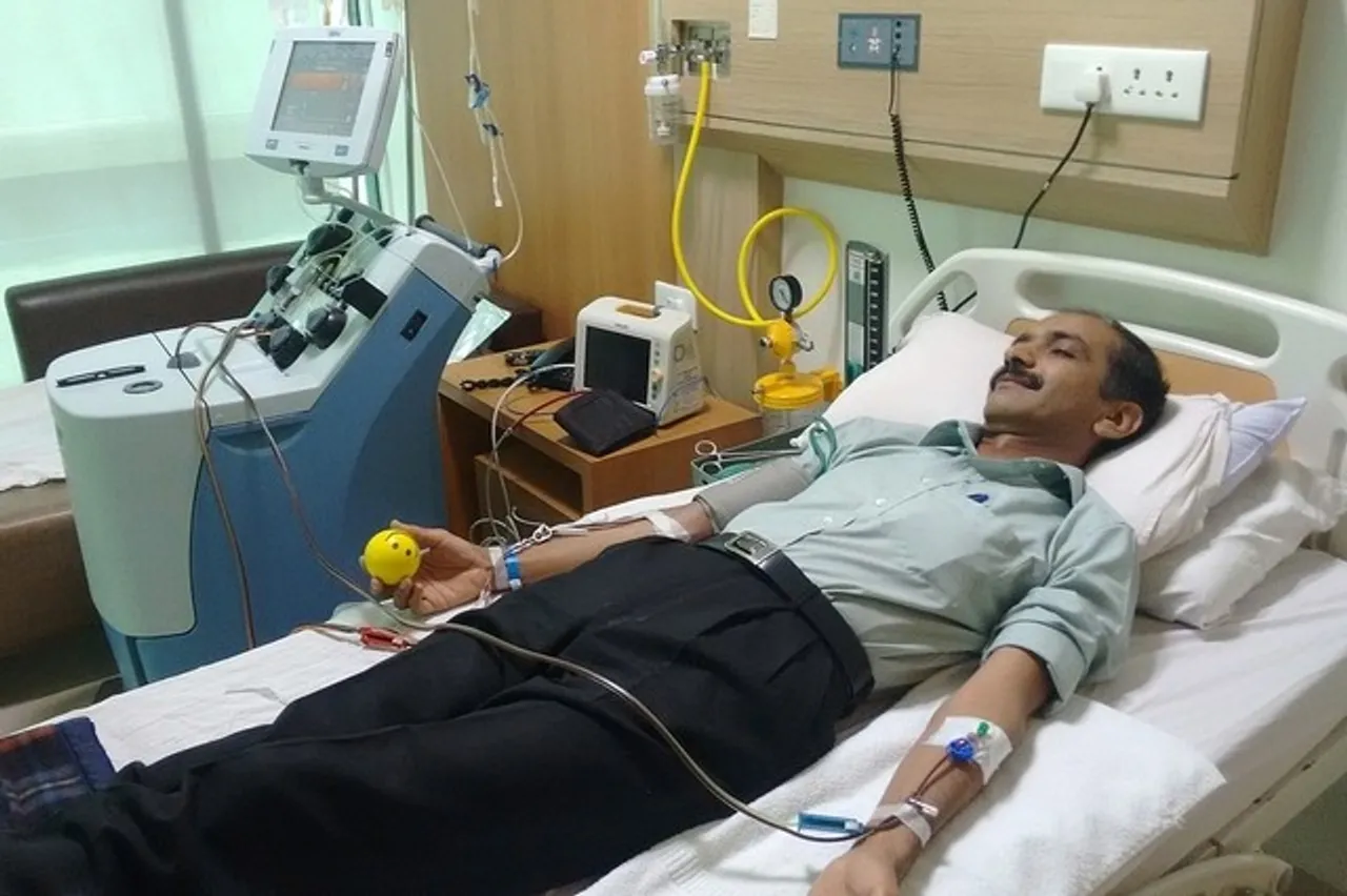 This Man Flew in from Dubai to Donate his Stem Cells to a Complete Stranger