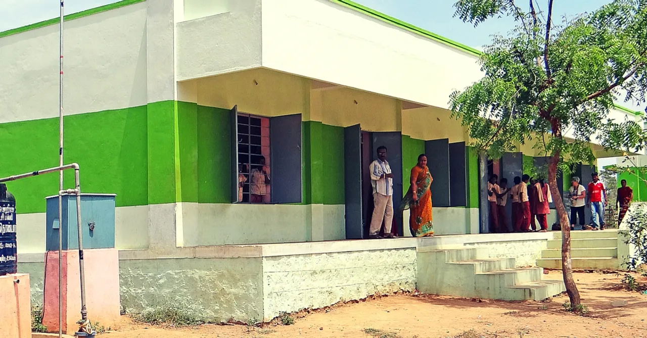 21 Construction Workers Built a School in Punjab. And the School Did This to Honour Them Forever