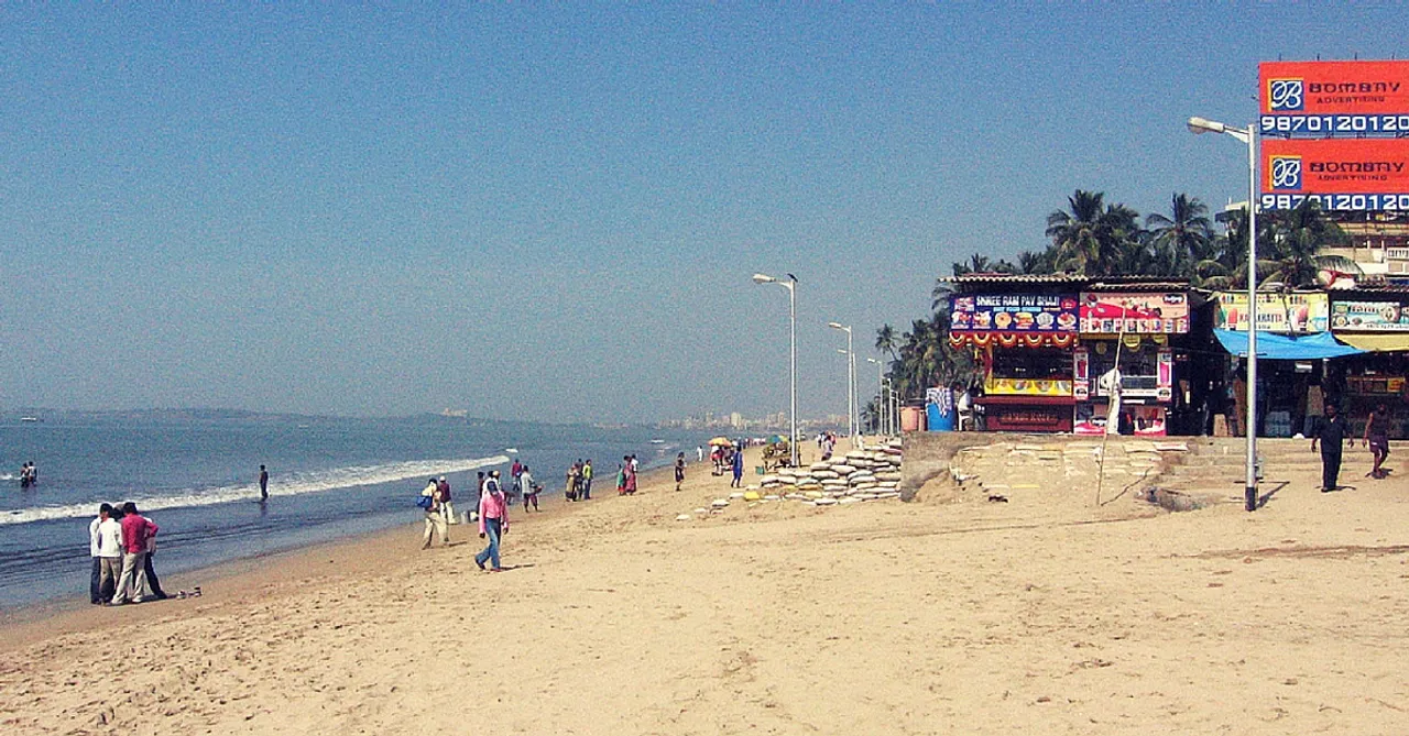 Watch: How Two NGOs in Mumbai Are Using Social Media to Clean Juhu Beach