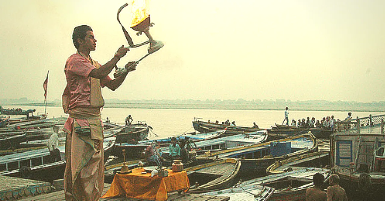 MY STORY: In Varanasi, 3 Oar-Boys Surprised Me with Their Work for a Clean Ganga