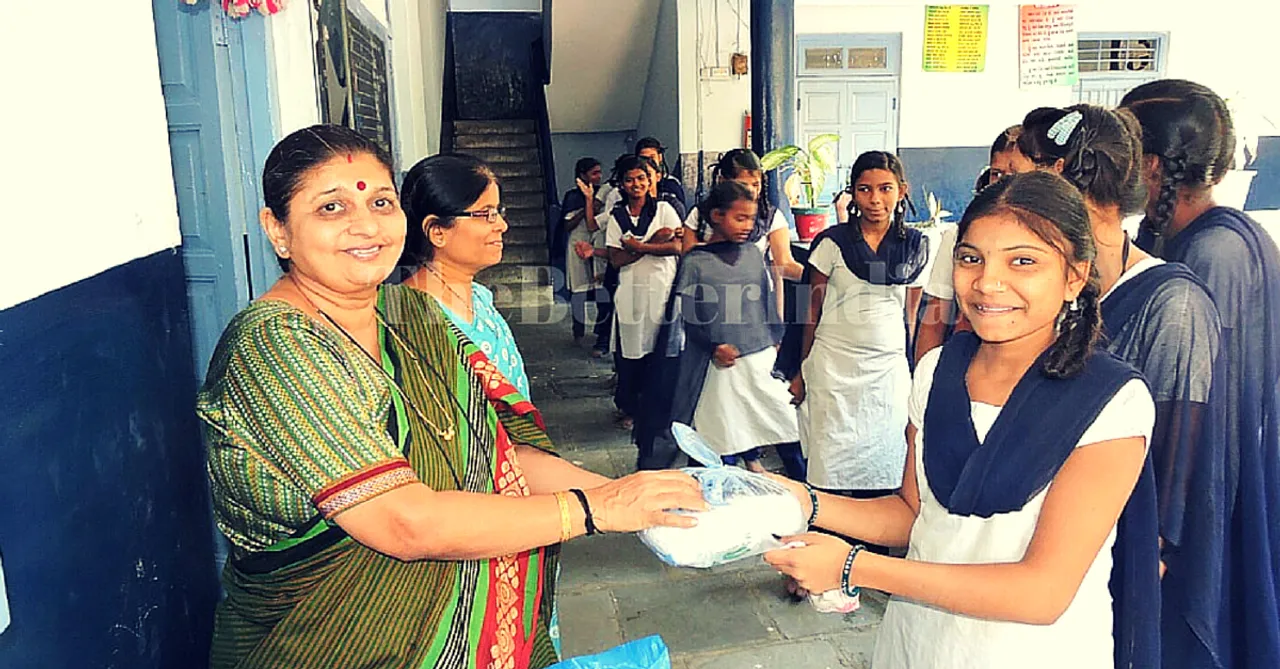 This Couple Is Taking Care of All Hygiene Needs of 2000 Girls in 22 Municipal Schools of Surat!