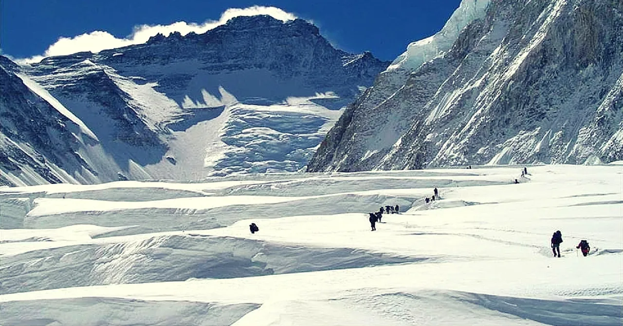 Here's How Civilians Can Trek to Siachen Glacier with the Indian Army