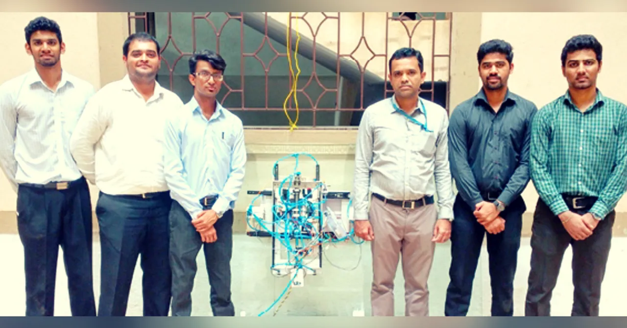 VIDEO: Student-Designed Wireless Robot Can Clean Windows From Outside