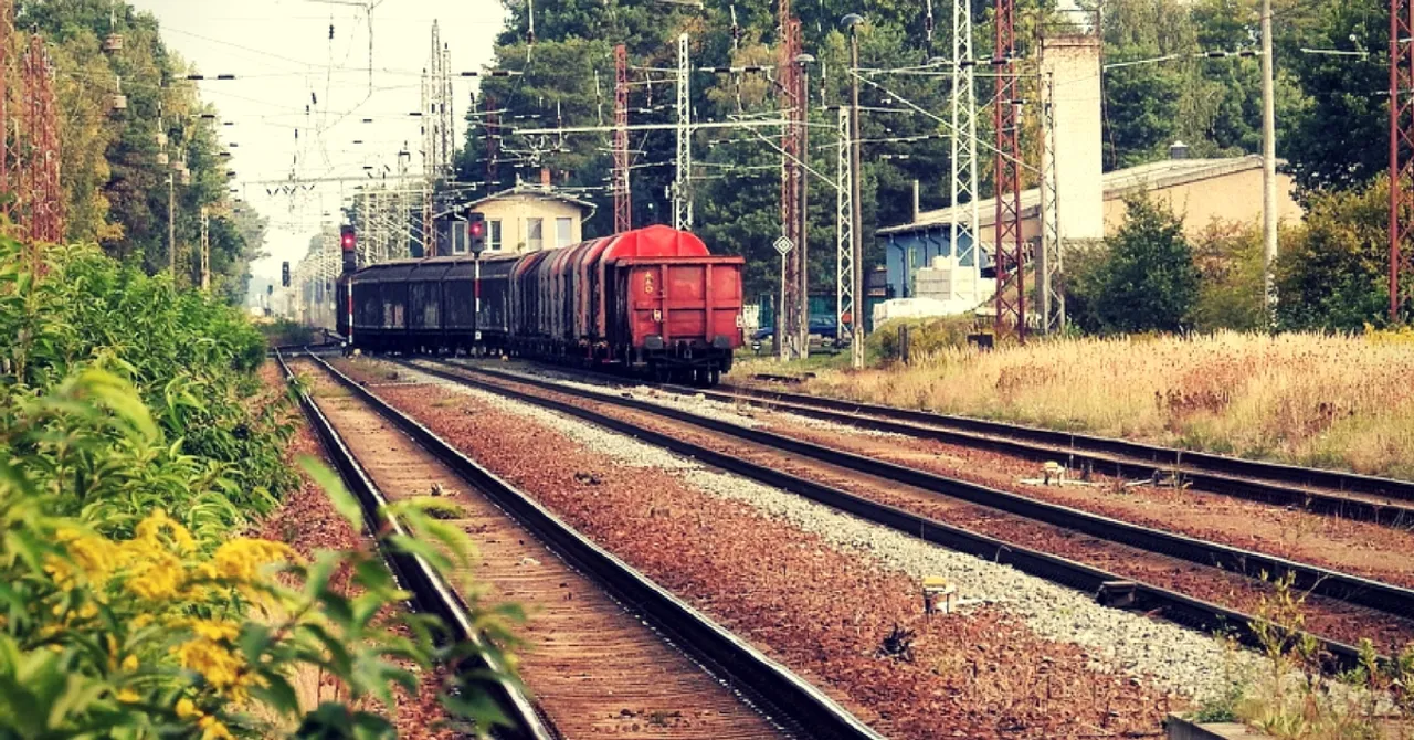 These Two Vigilant Railway Officials Prevented the Derailment of a Goods Train at Murtizapur