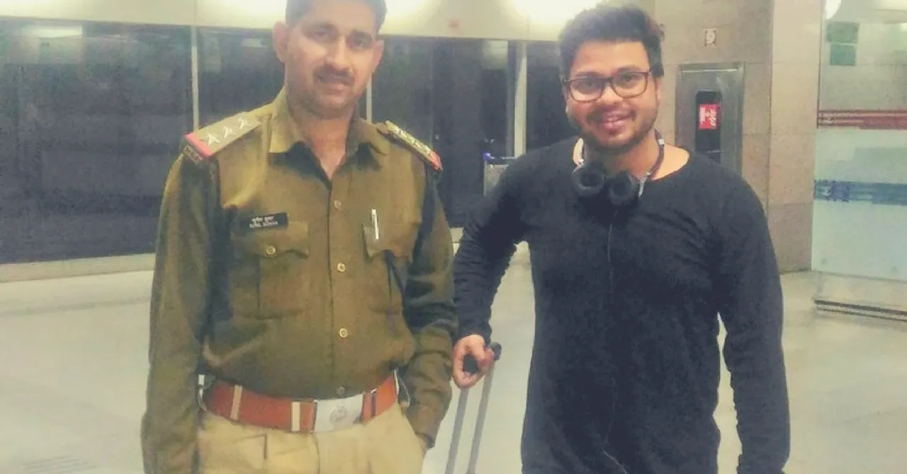 'It's My Duty' - This CISF Officer Is Winning Fans on Social Media for All the Right Reasons!
