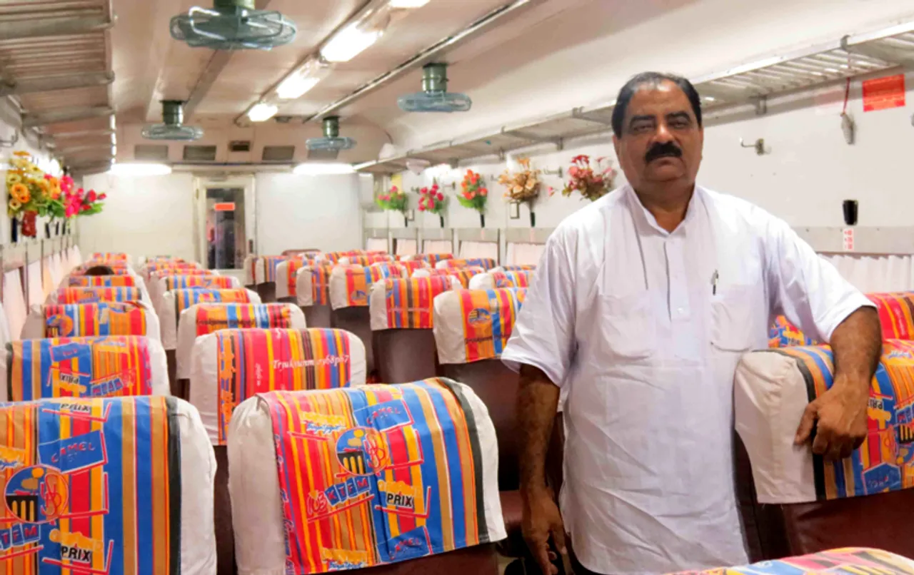 This Rail Coach, Maintained by Passengers for 10 Years, Is Showing Indian Railways How It's Done