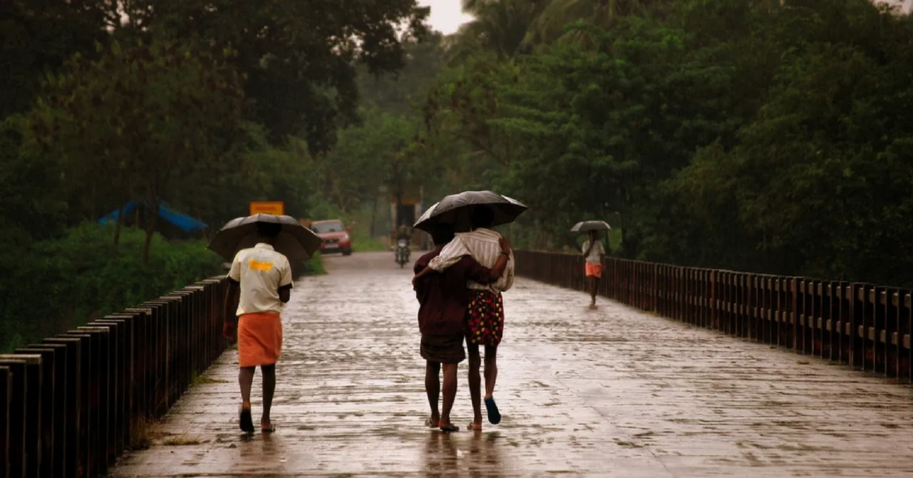 This Monsoon too, Tribal Women in Kerala Hamlets Will Be Better Off. Thanks to Techies Based in Kochi!