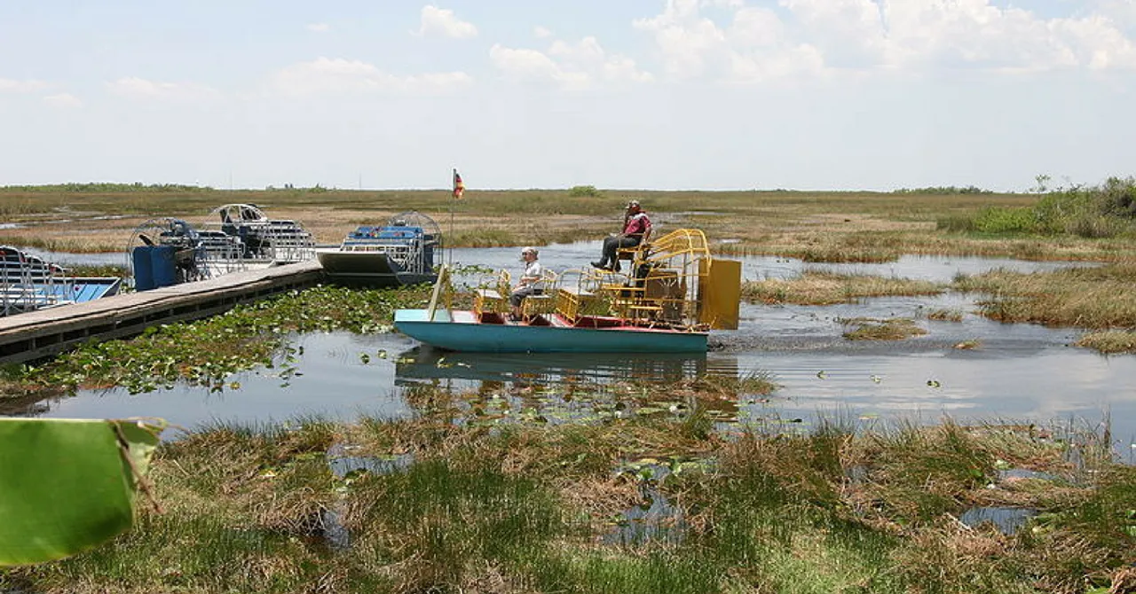 These Innovative Airboats Might Soon Help Clean Bengaluru's Dirty Lakes