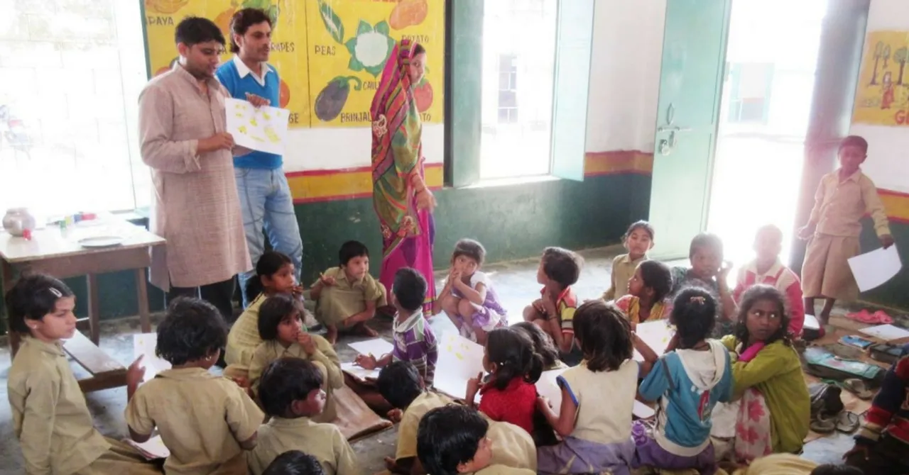How IIT-Bombay Grads Are Helping 130 Govt School Students With Low-Cost, High-Quality Coaching