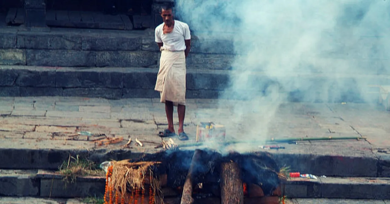 True Hero: Bengaluru Cop Performs Last Rites of Slain 5-Year-Old Sexual Assault Victim