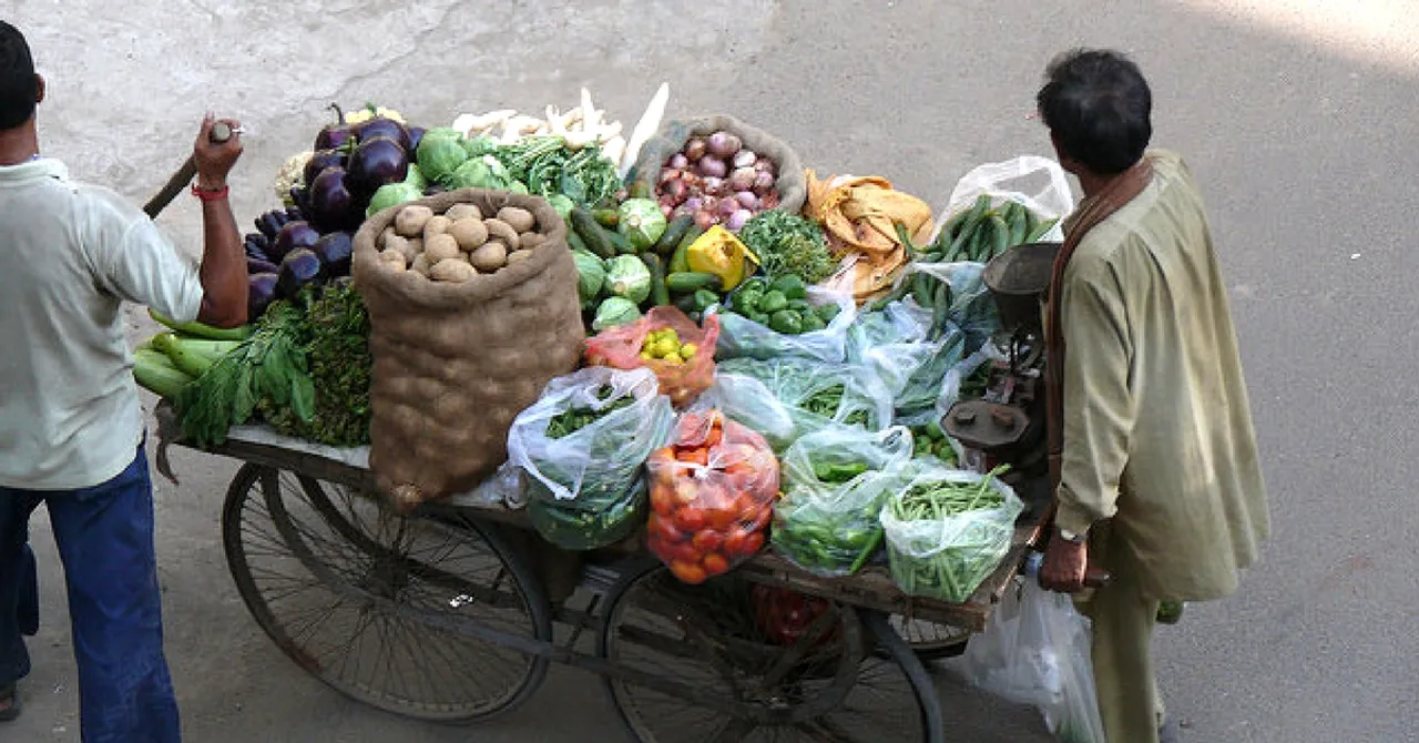 No More Hawkers near Schools, Railway Stations & Foot Over-Bridges in Mumbai
