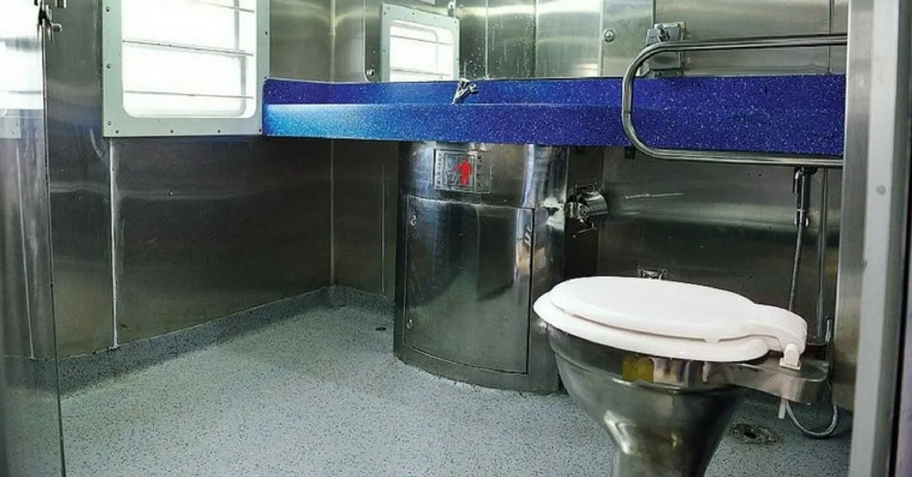 Tired of Smelly Bio-Toilets? Railways to Roll out New Vacuum Toilets That Won't Stink!
