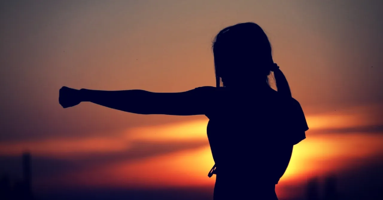 National Karate Champion Beats Up Haryana Cop Who Attempted To Harass Her!